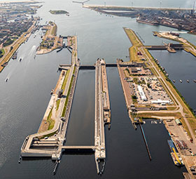 The largest maritime lock in the world was built in Amsterdam